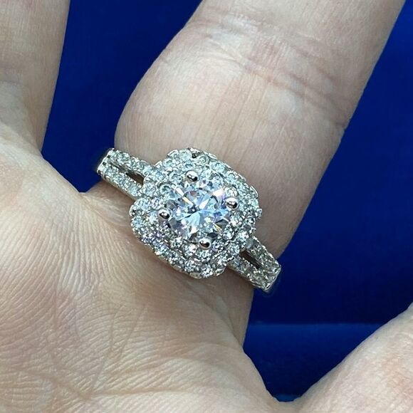 💛 925 CZ Engagement Ring - Picture 3 of 5